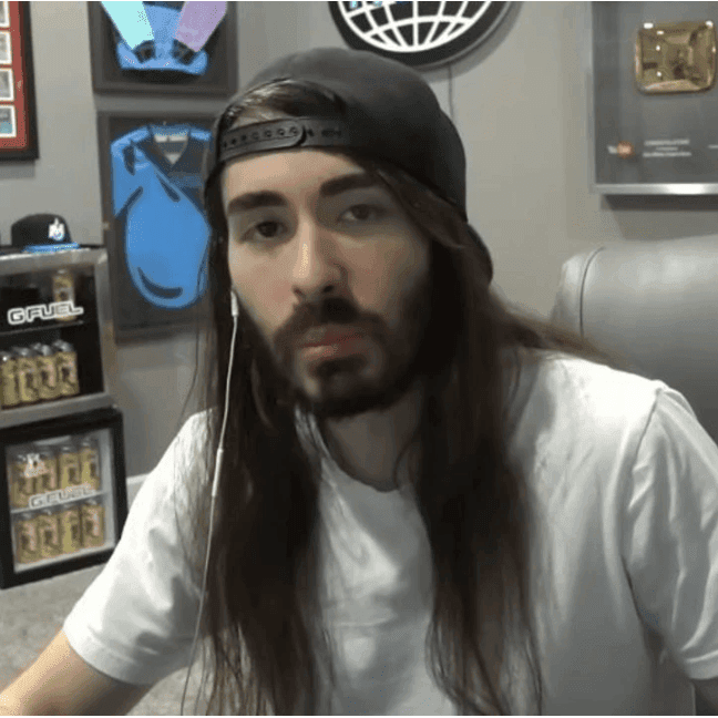 icon for Will MoistCr1TiKaL get a haircut in 2026?
