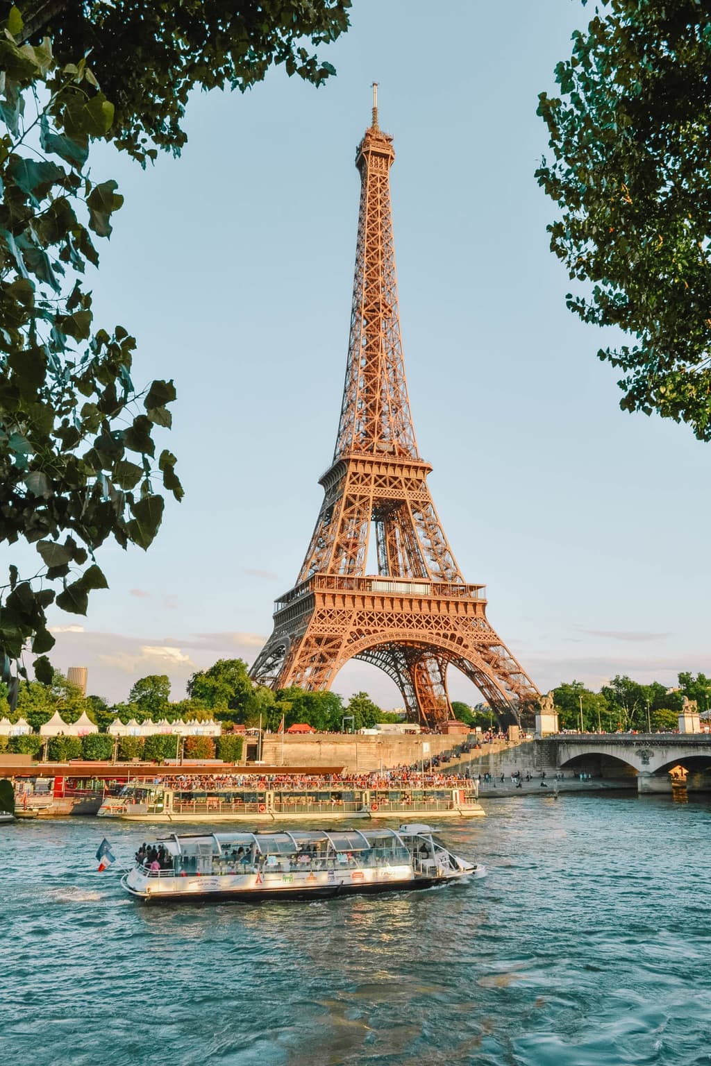 Highest temperature in Paris on July 30? card icon