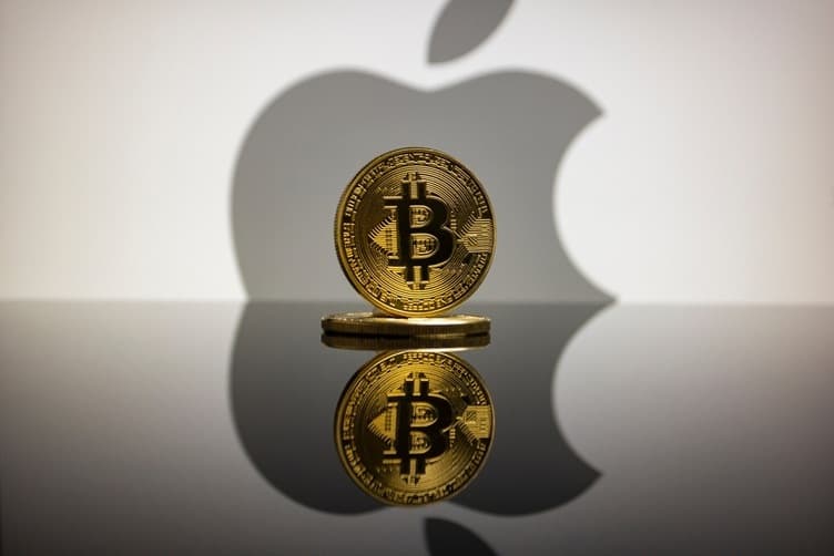 icon for Bitcoin more valuable than any company before 2027?