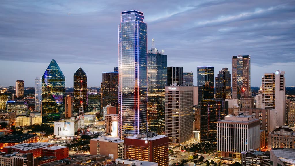 Highest temperature in Dallas on July 30? card icon