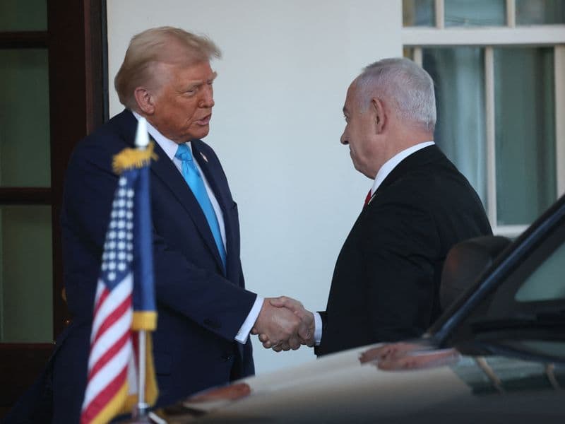 icon for Will Trump and Netanyahu not shake hands by July 31, 2026?
