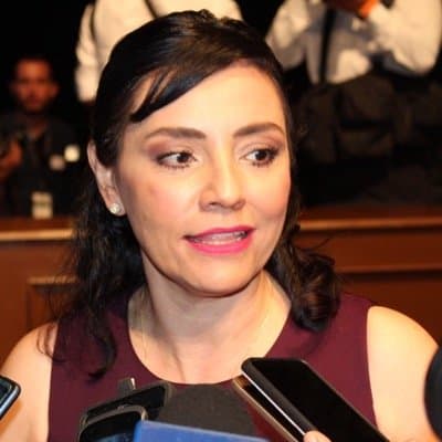 icon for Adriana Hernández Íñiguez