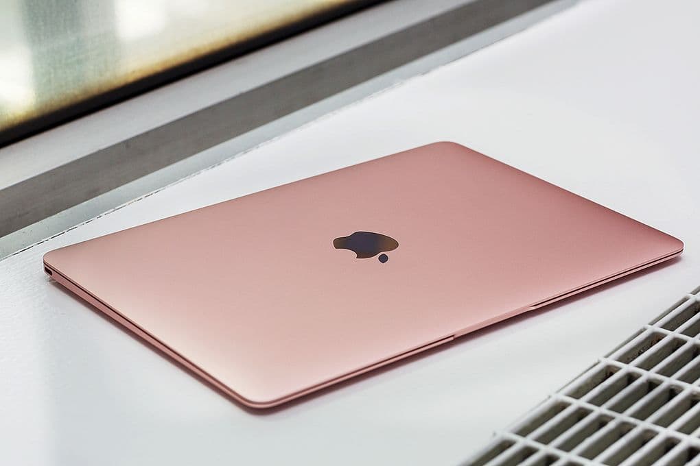 Will Apple release a touchscreen MacBook in 2026? card icon