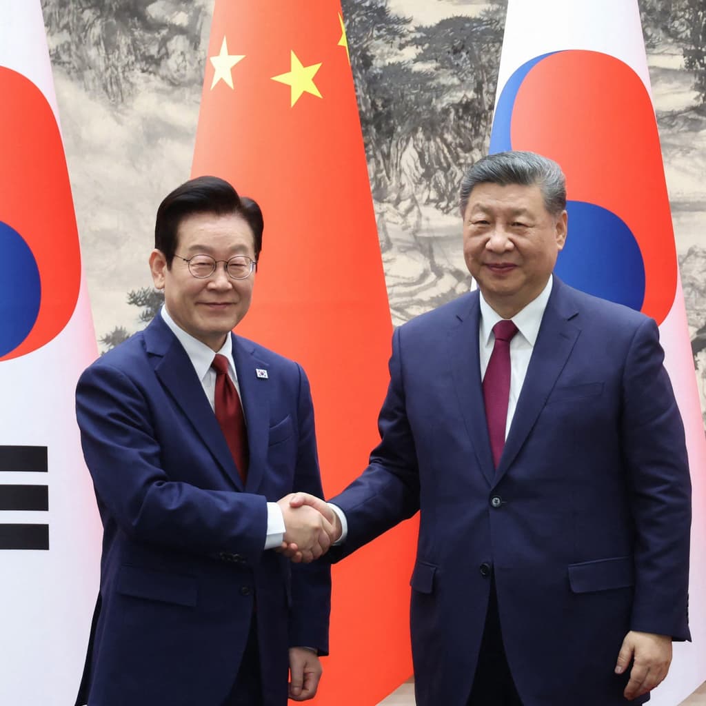 Xi meets with Korean leader Lee Jae-Myung by...? card icon